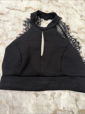 Lulu's Black Lace-Trim Halter Crop Top